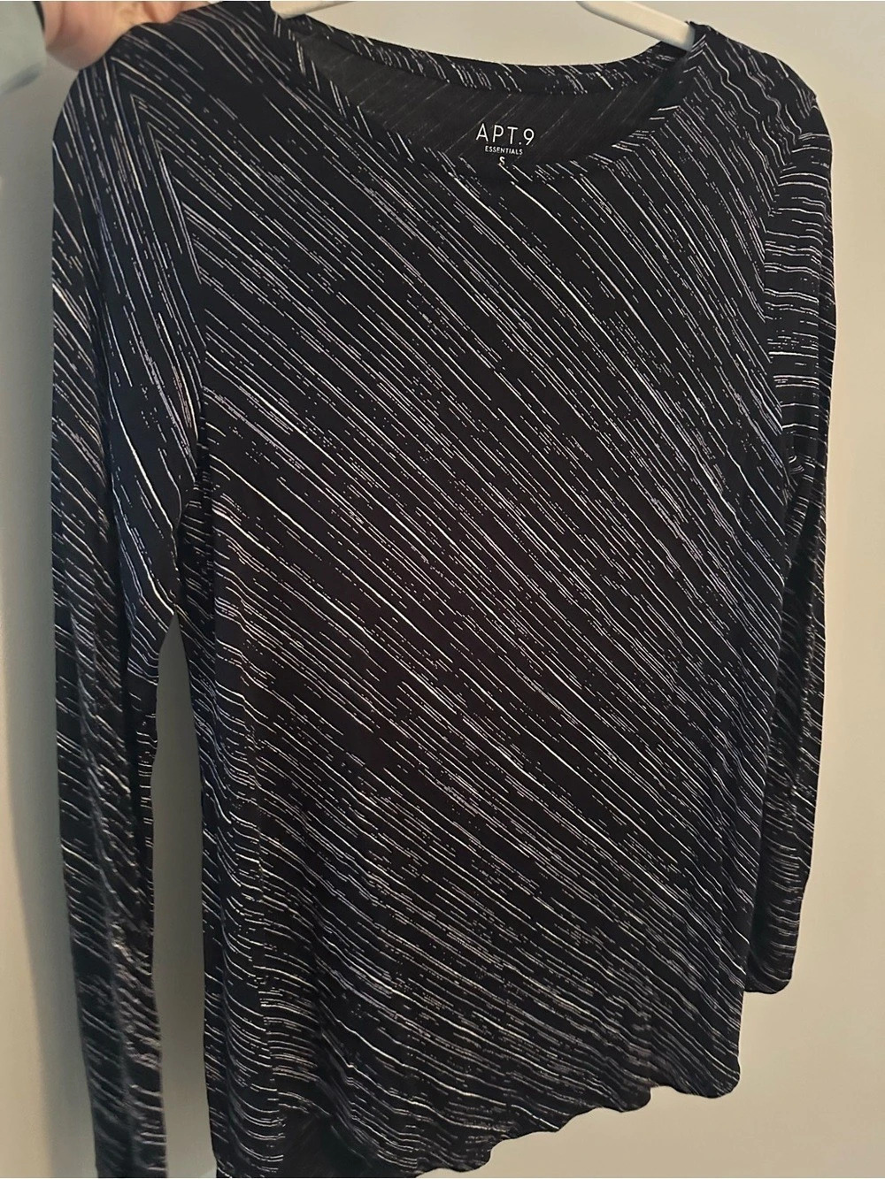 APT. 9 Abstract Long Sleeve Top in Black Size Small